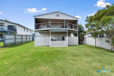 22 Victoria Pde, Loch Sport, VIC 3851