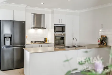 Property photo of 35 Champion Circuit Narangba QLD 4504