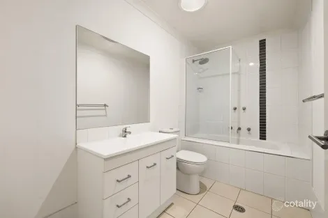 Property photo of 14 Stang Place Macgregor ACT 2615