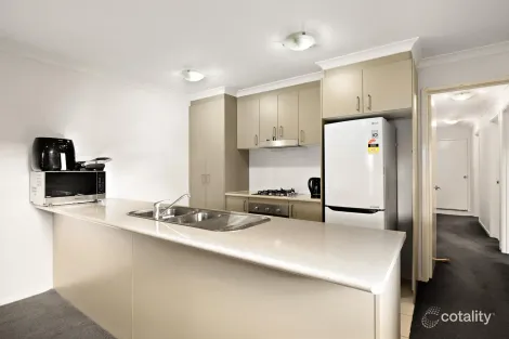 Property photo of 14 Stang Place Macgregor ACT 2615