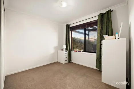 Property photo of 14 Stang Place Macgregor ACT 2615