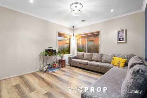 Property photo of 20 Wildcherry Place Point Cook VIC 3030