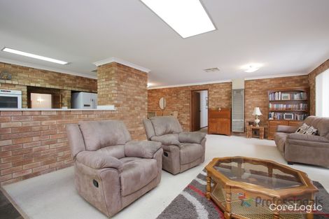 Property photo of 17 Laurel Close Riverton WA 6148