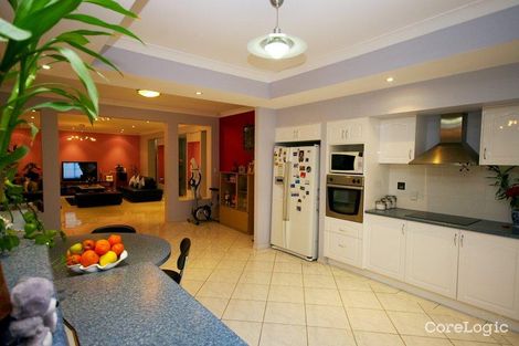 Property photo of 21 Lilydale Place Forest Lake QLD 4078