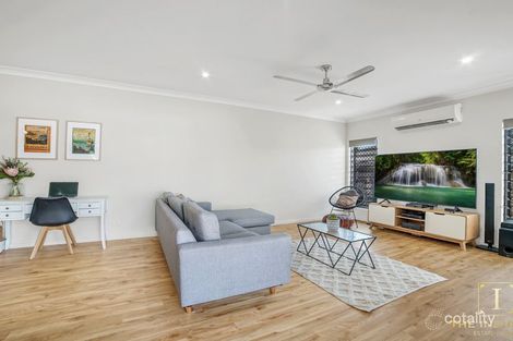 Property photo of 35 Fossilbrook Bend Trinity Park QLD 4879