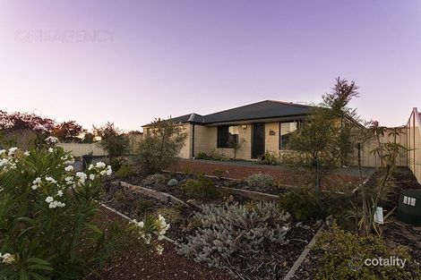 Property photo of 4 Walpole Way Gosnells WA 6110