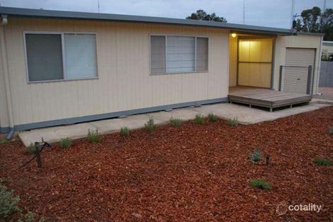 12 Queen Pl, Moonta Bay, SA 5558