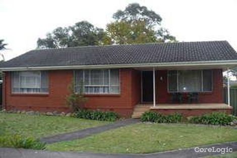 Property photo of 4 Noeline Avenue Macquarie Fields NSW 2564