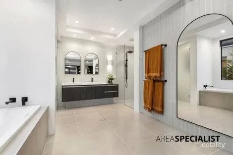 Property photo of 14 Babcock Street Clyde North VIC 3978