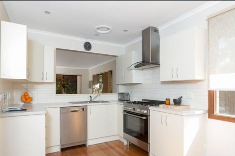 Property photo of 30 Terrigal Drive Noble Park North VIC 3174