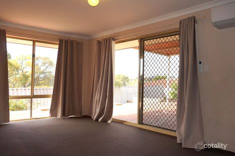 Property photo of 11 Garrett Corner Parmelia WA 6167