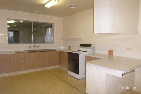 Property photo of 14 Savage Street Pakenham VIC 3810