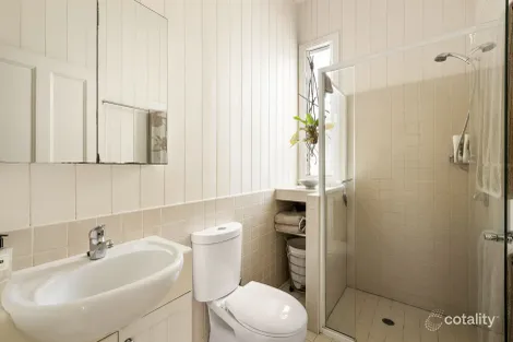 Property photo of 18 Lindon Street Dutton Park QLD 4102