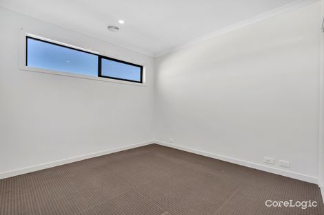 Property photo of 12 Cerulean Walk Craigieburn VIC 3064