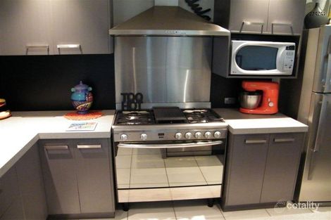 Property photo of 27 Canecutters Drive Ooralea QLD 4740