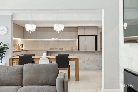 Property photo of 8 Calophylla Court Wanneroo WA 6065