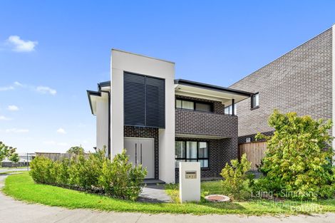 92 Arkley Ave, Claymore, NSW 2559