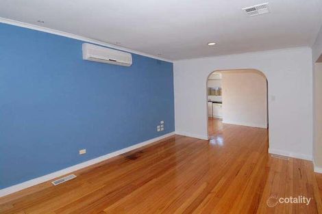 Property photo of 52 Elmhurst Road Gladstone Park VIC 3043