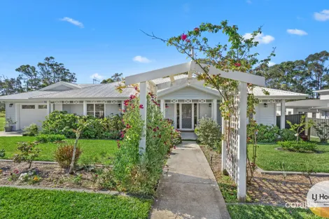 17 Hillside Tce, Black Head, NSW 2430