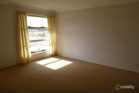 Property photo of 5 Langley Avenue Renwick NSW 2575