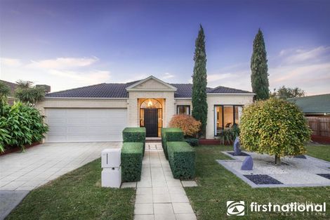 Property photo of 10 Avendon Court Narre Warren South VIC 3805