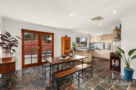 Property photo of 19 Calwell Court Mill Park VIC 3082