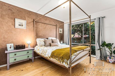 Property photo of 19 Calwell Court Mill Park VIC 3082