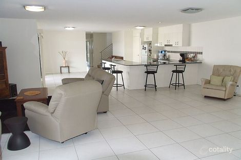 Property photo of 2/10 Hans Boysen Drive Mudjimba QLD 4564