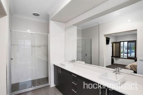 Property photo of 95 Lancefield Circuit Eynesbury VIC 3338