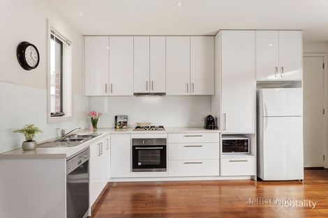 Property photo of 2/4 Avon Street Moorabbin VIC 3189