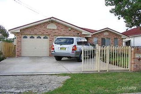 24 Rosina St, Fairfield, NSW 2165