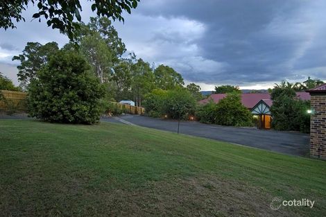 Property photo of 12 Hannaford Place Helensvale QLD 4212