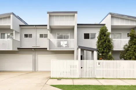 2/5 Wood St, Kedron, QLD 4031