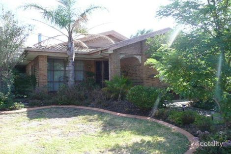 18 Oriole Dr, Werribee, VIC 3030