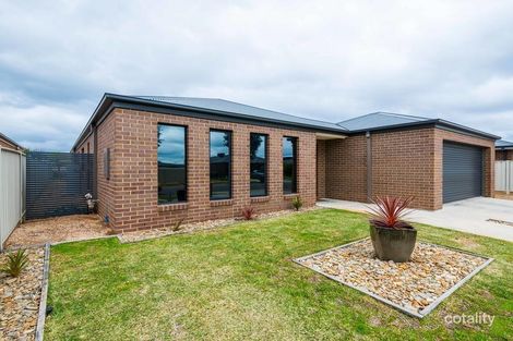 Property photo of 12 Garden Drive Epsom VIC 3551