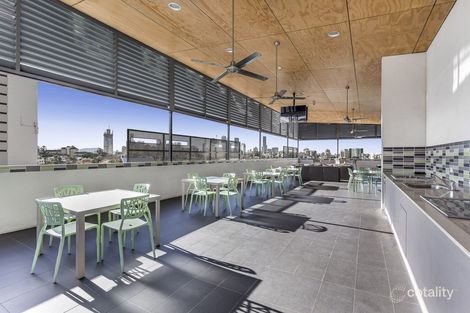 Property photo of 1702/67 Linton Street Kangaroo Point QLD 4169