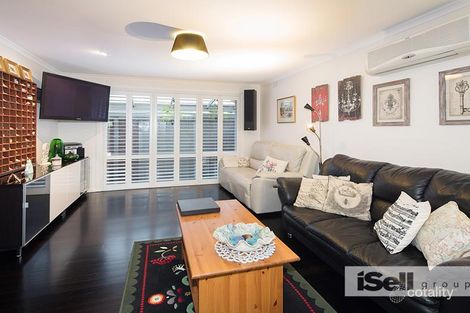 Property photo of 17 Amersham Avenue Springvale South VIC 3172