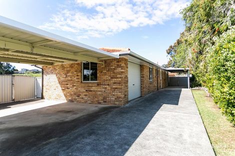Property photo of 2 Aruda Place Oak Flats NSW 2529