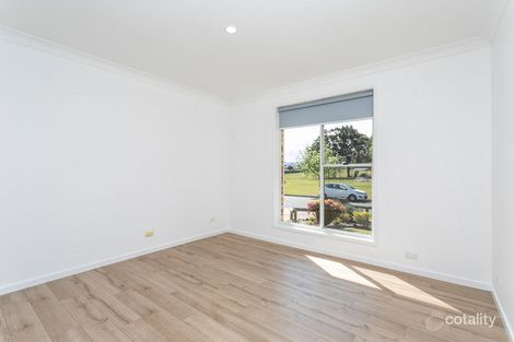 Property photo of 2 Aruda Place Oak Flats NSW 2529