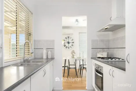 Property photo of 8 Oriana Grove Skye VIC 3977