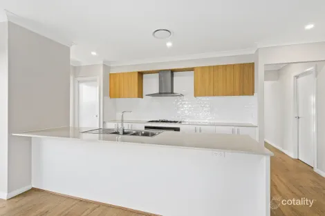 30 Lomandra Cres, Calderwood, NSW 2527