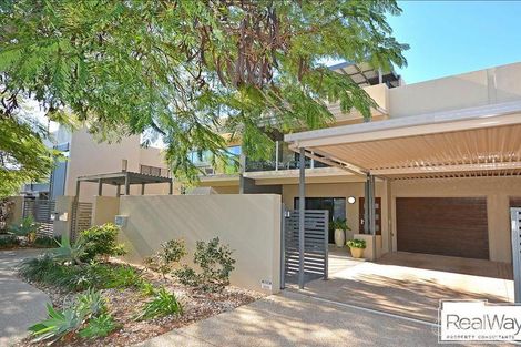 2/19 King St, Urangan, QLD 4655