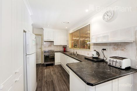 Property photo of 12 Runcorn Crescent Deer Park VIC 3023