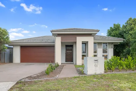 Property photo of 46 Seaside Boulevard Fern Bay NSW 2295