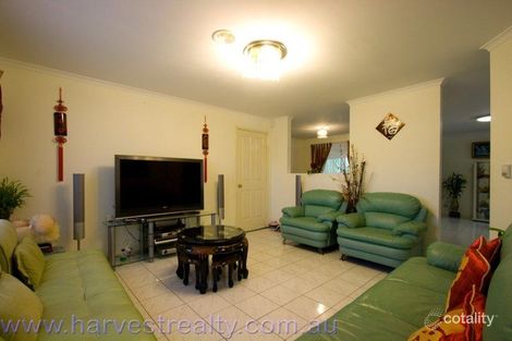 Property photo of 3 Cypress Close Hampton Park VIC 3976
