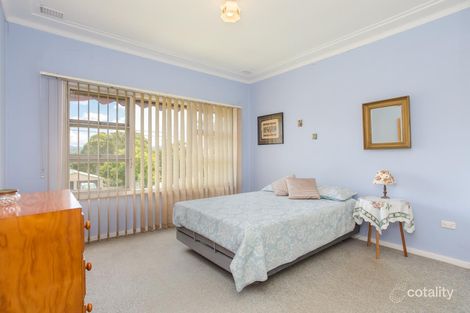 Property photo of 2 Lake Road Fennell Bay NSW 2283