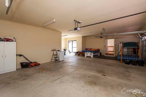 Property photo of 25 Reverie Mews Halls Head WA 6210