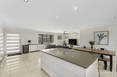 Property photo of 9 Magnolia Drive Kallangur QLD 4503