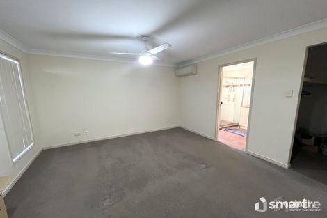 Property photo of 8 Parkside Place Forest Lake QLD 4078