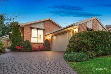 9 Greenbank Dr, Mooroolbark, VIC 3138